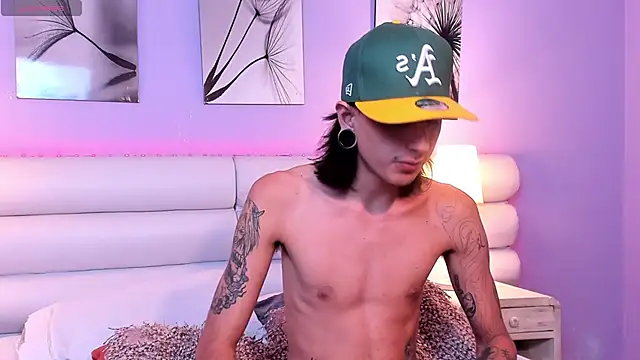 Matthew Dixonn online show from 01.27.25