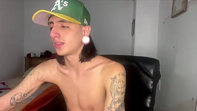 Matthew Dixonn online show from 02.22.25