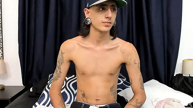 Matthew Dixonn online show from 03.03.25