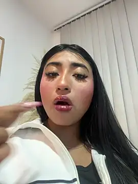 Snapshot of Hanna_fost chatting on 01.12.26 Hanna fost online show from 01.12.26