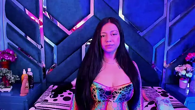 Snapshot of slut_anal_ chatting on 01.29.25 slut anal online show from 01.29.25