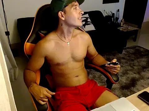 Snapshot of zeth_666 chatting on 10.29.25 zeth 666 online show from 10.29.25