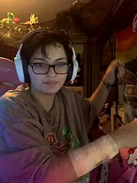 Snapshot of space_g1rl chatting on 11.04.25 space g1rl online show from 11.04.25