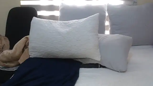 Foxybrownxx1 online show from 06.13.26