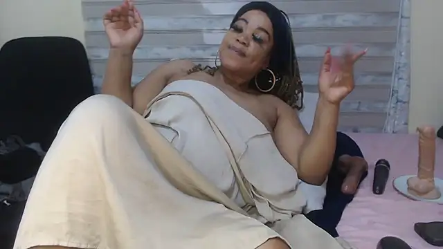 Foxybrownxx1 online show from 06.16.26