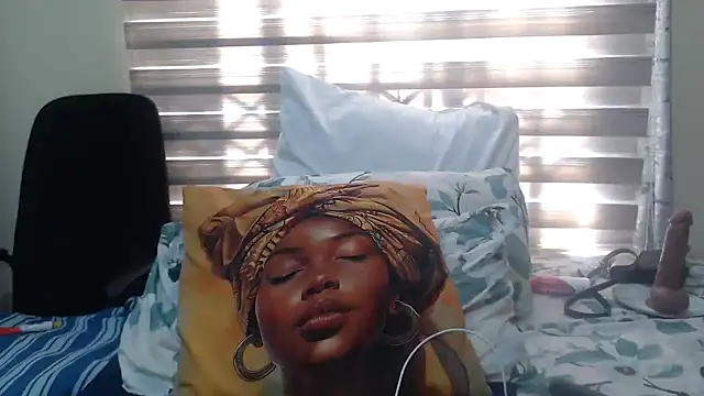 Foxybrownxx1 online show from 07.03.26