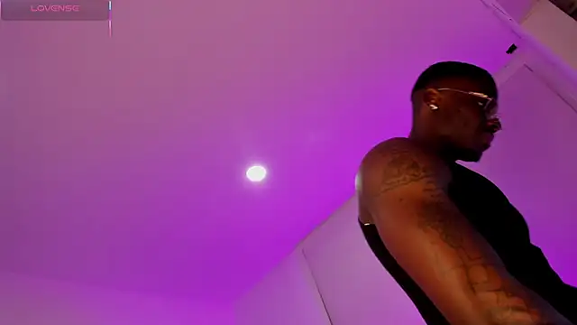 EthanTravis  online show from 03.06.25