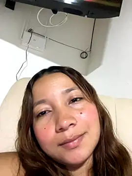 queen angelique online show from 11.12.25