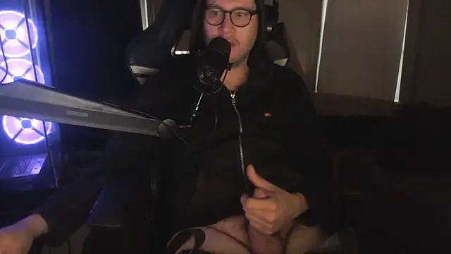 chicostick413 online show from 10.31.25