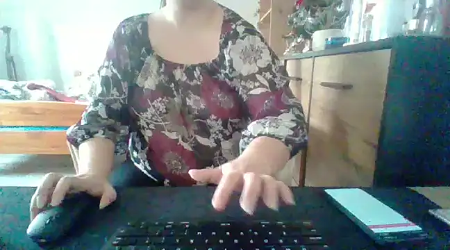 Snapshot of ReifeVenna chatting on 01.23.25 ReifeVenna online show from 01.23.25