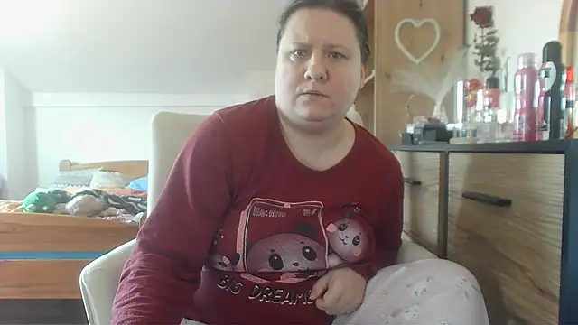 Snapshot of ReifeVenna chatting on 02.21.25 ReifeVenna online show from 02.21.25