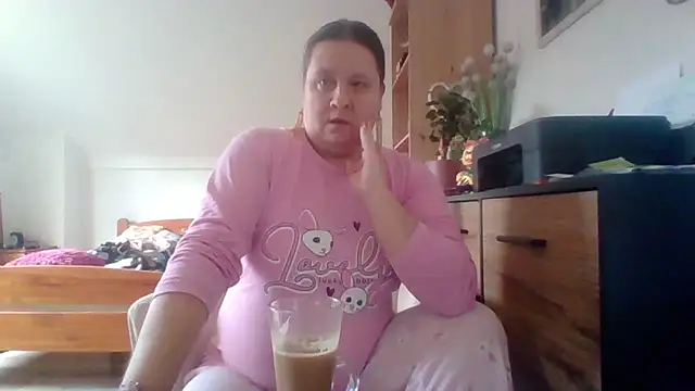 Snapshot of ReifeVenna chatting on 10.01.25 ReifeVenna online show from 10.01.25