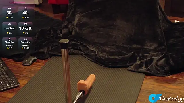 Snapshot of Thekodyy chatting on 10.30.25 Thekodyy online show from 10.30.25