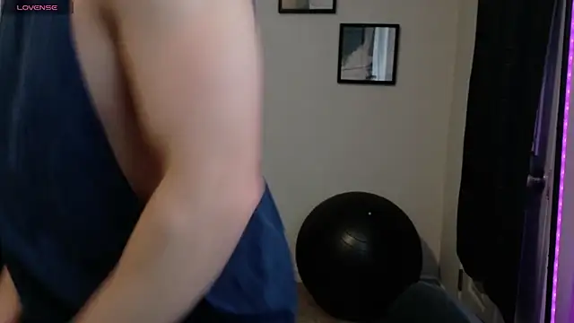 Snapshot of Thekodyy chatting on 11.12.25 Thekodyy online show from 11.12.25