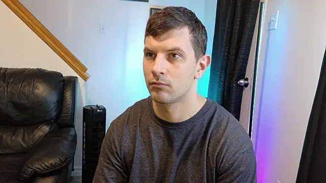 Snapshot of Thekodyy chatting on 11.22.25 Thekodyy online show from 11.22.25