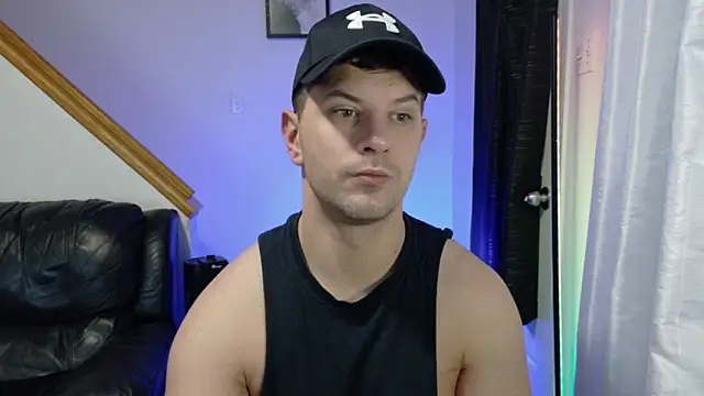 Snapshot of Thekodyy chatting on 12.14.25 Thekodyy online show from 12.14.25