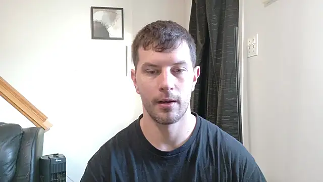 Snapshot of Thekodyy chatting on 12.21.25 Thekodyy online show from 12.21.25