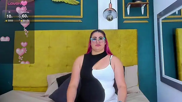 Snapshot of BellaPeers_ chatting on 01.21.25 BellaPeers online show from 01.21.25