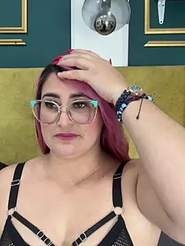 Snapshot of BellaPeers_ chatting on 01.30.25 BellaPeers online show from 01.30.25