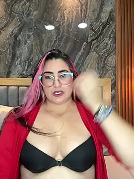 Snapshot of BellaPeers_ chatting on 02.09.25 BellaPeers online show from 02.09.25