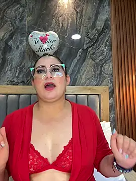 Snapshot of BellaPeers_ chatting on 02.16.25 BellaPeers online show from 02.16.25