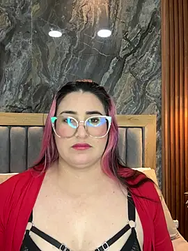 Snapshot of BellaPeers_ chatting on 02.22.25 BellaPeers online show from 02.22.25