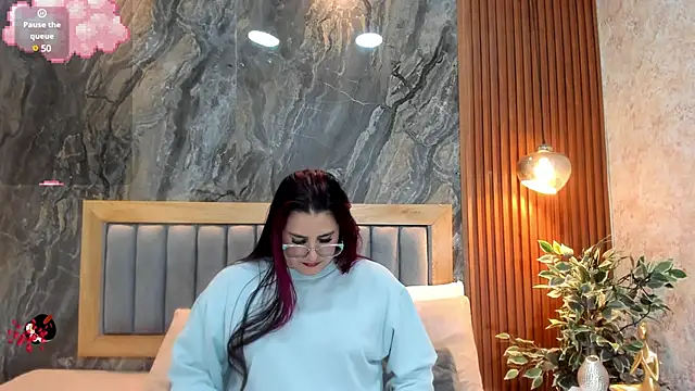 Snapshot of BellaPeers_ chatting on 03.04.25 BellaPeers online show from 03.04.25