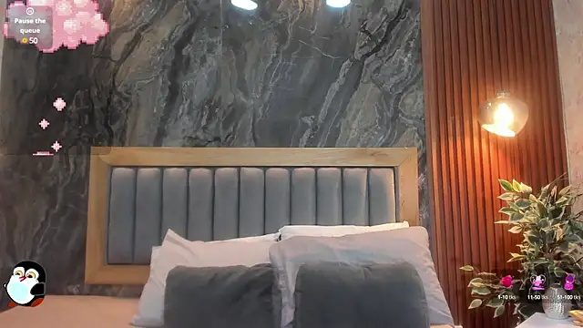 Snapshot of BellaPeers_ chatting on 03.06.25 BellaPeers online show from 03.06.25