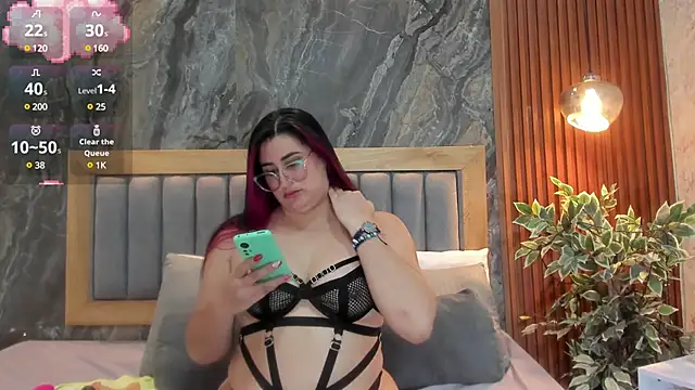 Snapshot of BellaPeers_ chatting on 03.13.25 BellaPeers online show from 03.13.25