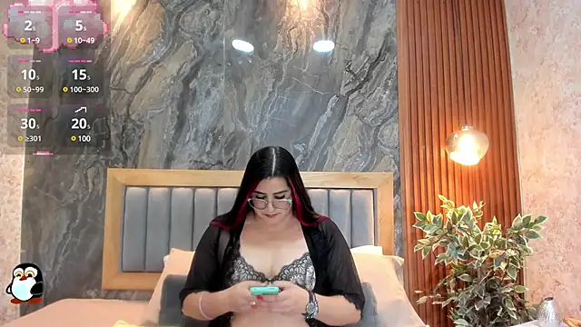 Snapshot of BellaPeers_ chatting on 03.15.25 BellaPeers online show from 03.15.25