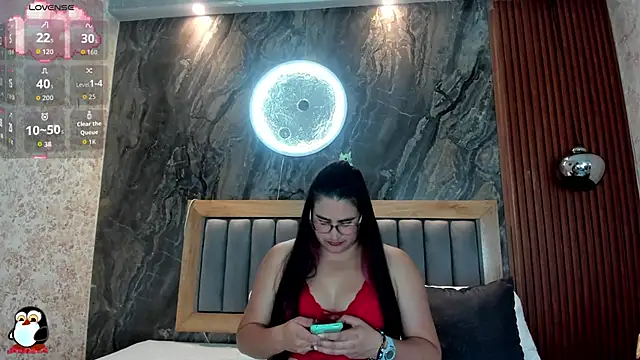 Snapshot of BellaPeers_ chatting on 09.15.25 BellaPeers online show from 09.15.25