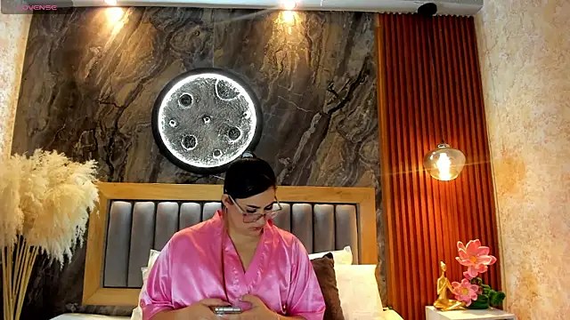 BellaPeers  online show from 04.25.26