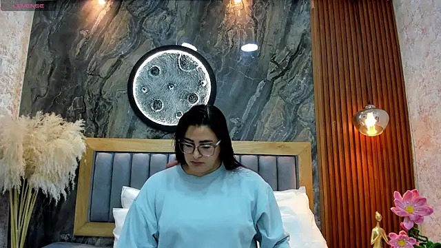 BellaPeers  online show from 04.30.26