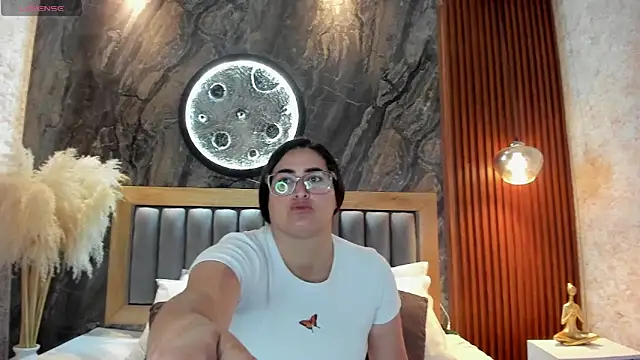BellaPeers  online show from 06.10.26