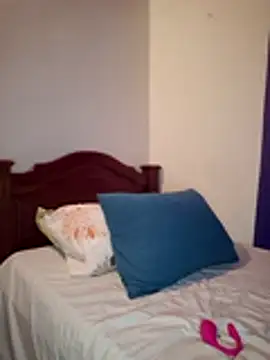 Snapshot of _____sams chatting on 11.24.25 sams online show from 11.24.25