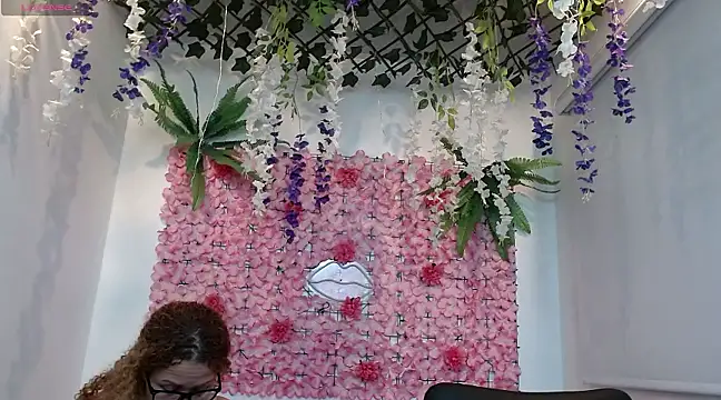 BLONDE SEXYHOT online show from 02.08.25