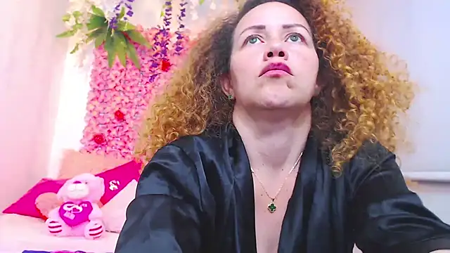 BLONDE SEXYHOT online show from 10.25.25