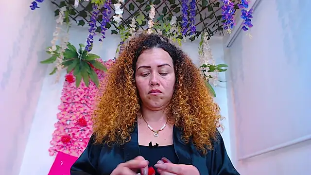 BLONDE SEXYHOT online show from 04.23.26