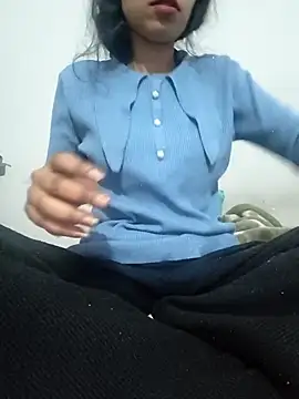 Snapshot of catreena chatting on 12.16.25 catreena online show from 12.16.25