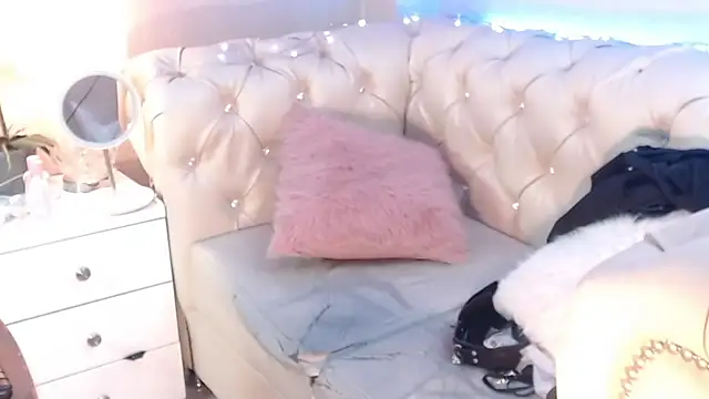 Barbie Fox online show from 07.30.26