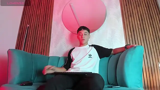 Austin Cardieff online show from 02.15.25