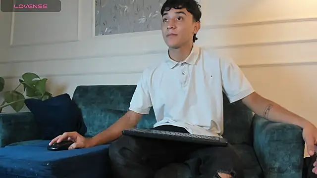 Austin Cardieff online show from 03.19.25