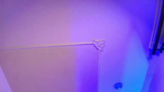 Snapshot of Iamvictoria06 chatting on 12.18.25 Iamvictoria06 online show from 12.18.25