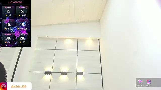 Snapshot of abril_ricci chatting on 01.22.25 abril ricci online show from 01.22.25