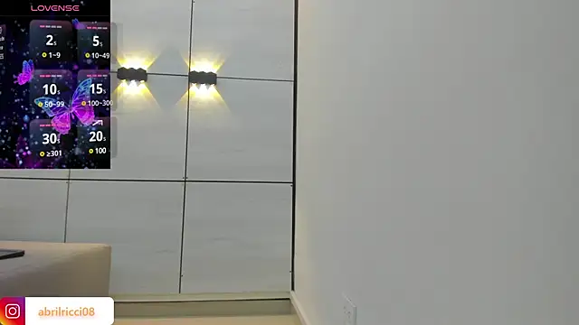 Snapshot of abril_ricci chatting on 01.24.25 abril ricci online show from 01.24.25