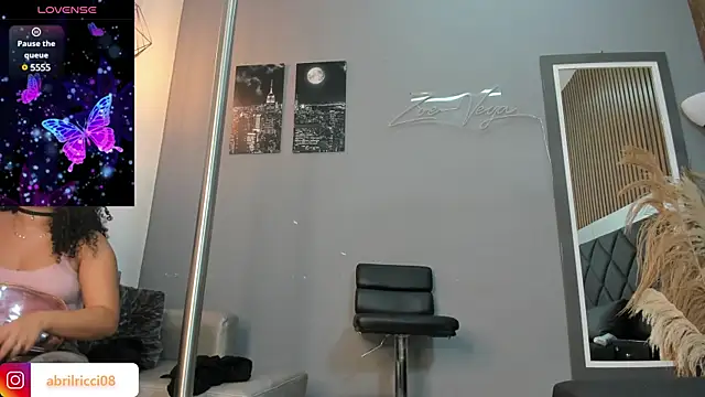 Snapshot of abril_ricci chatting on 02.01.25 abril ricci online show from 02.01.25