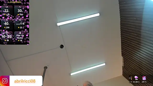 Snapshot of abril_ricci chatting on 02.24.25 abril ricci online show from 02.24.25