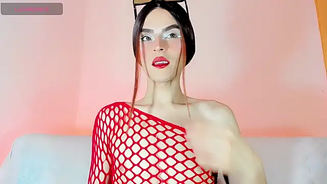 TatiGil online show from 11.28.25