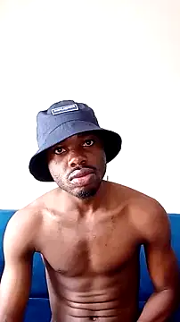 Snapshot of kinglorad chatting on 10.21.25 kinglorad online show from 10.21.25