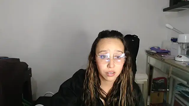 Skarlet Adams28 online show from 03.05.25